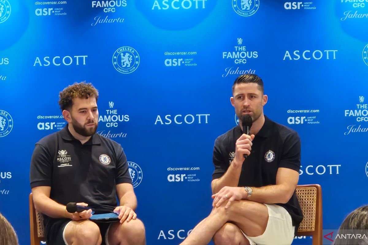 Berikut adalah beberapa alternatif judul untuk "Gary Cahill: Pemain muda harus bekerja keras dan dengarkan pelatih":

1. "Pesan Gary Cahill: Dedikasi dan Ketaatan kepada Pelatih adalah Kunci Sukses Pemain Muda"
2. "Gary Cahill: Pentingnya Kerja Keras dan Mendengarkan Nasihat Pelatih bagi Pemain Muda"
3. "Gary Cahill: Menyemangati Pemain Muda untuk Berjuang dan Menghargai Pelatihan"
4. "Gary Cahill: Kerja Keras dan Respek kepada Pelatih, Kunci Utama untuk Pemain Muda"
5. "Gary Cahill: Motivasi untuk Pemain Muda - Kerja Keras dan Dengarkan Pelatih"

Silakan beri tahu jika Anda memerlukan alternatif lebih lanjut!